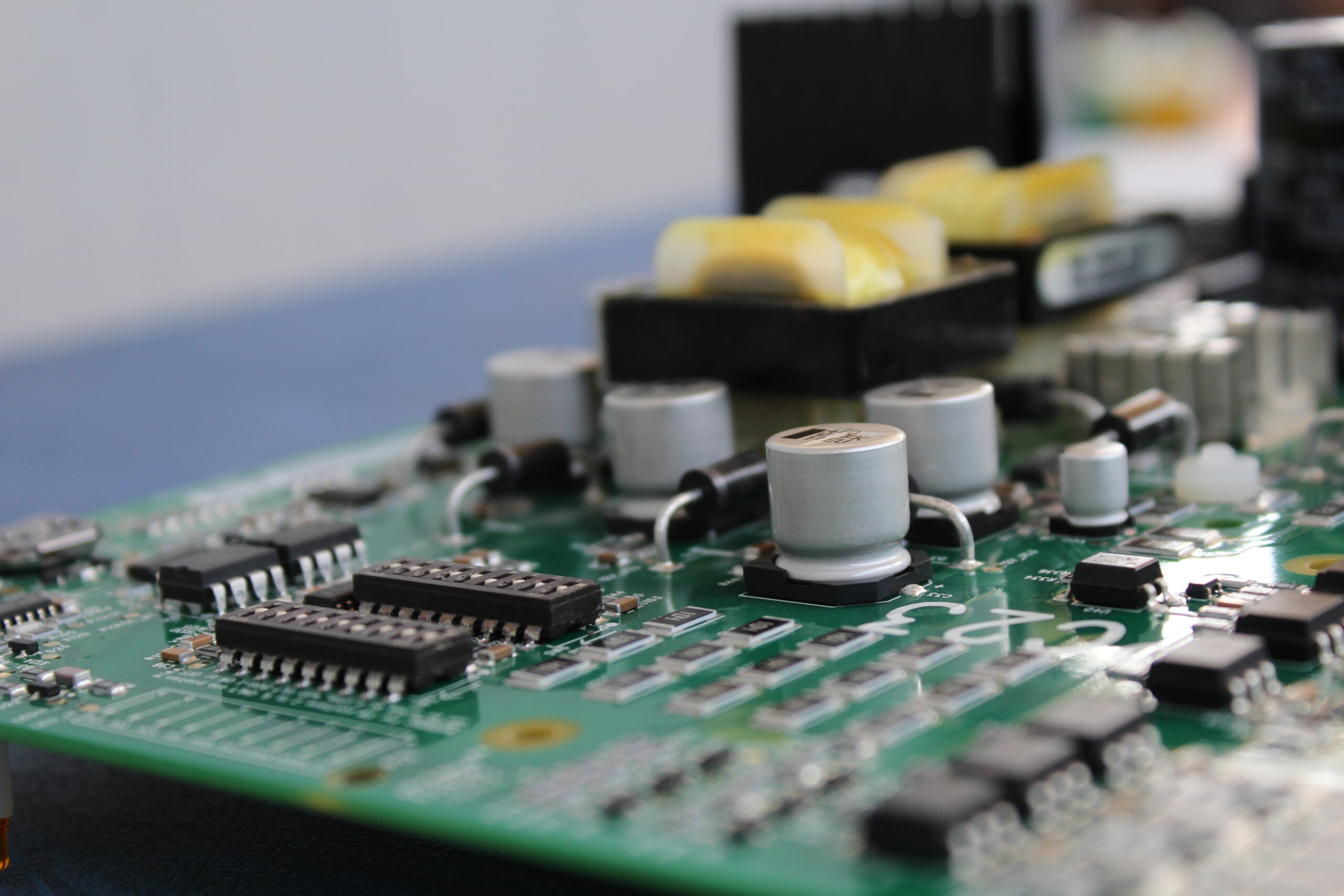 ups personalizzato multiservice